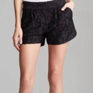 Diane von Furstenberg Black Lace Madonna Shorts. Size 0. EUC.